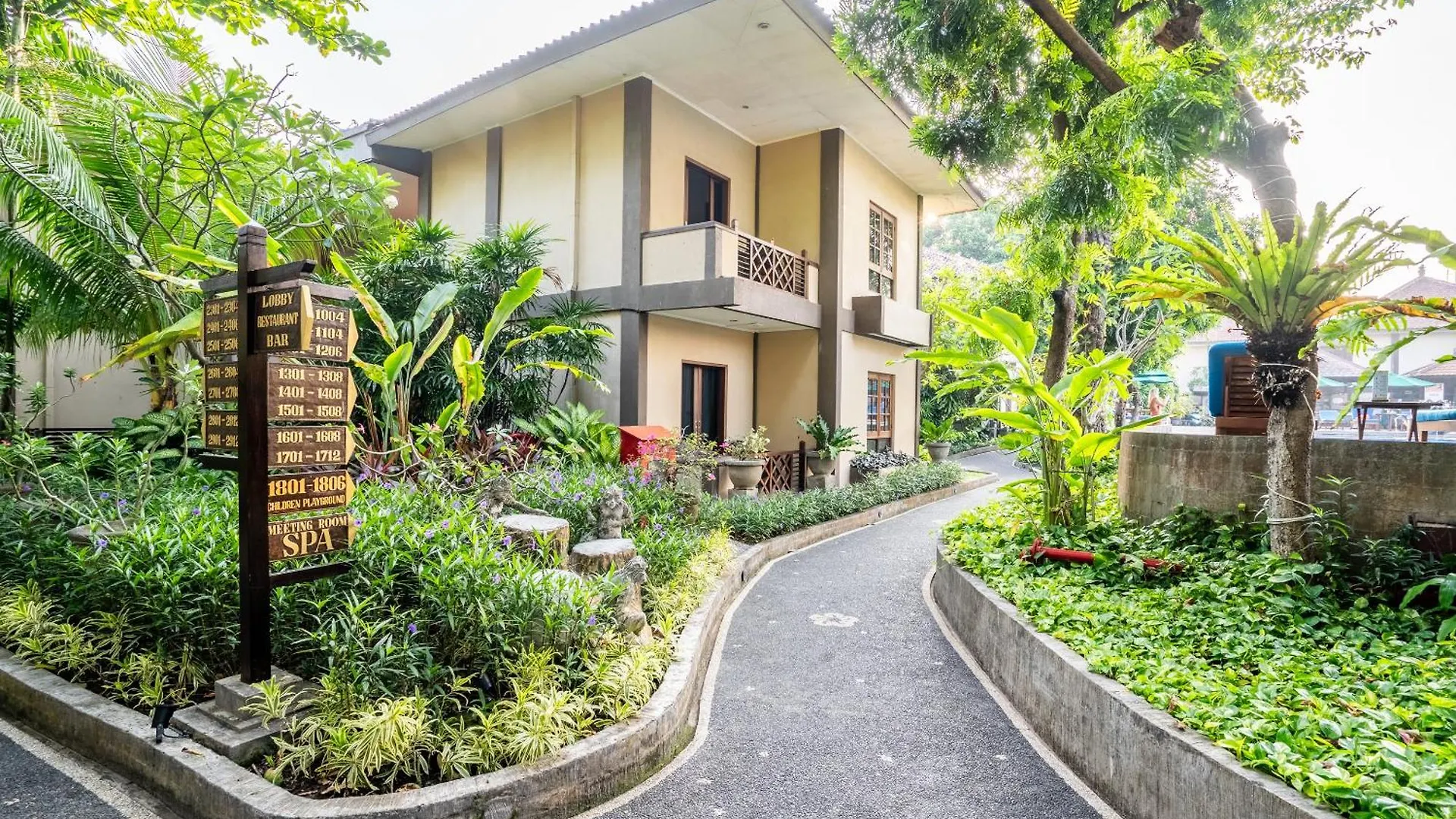 Risata Bali Resort&Spa Kuta Lombok