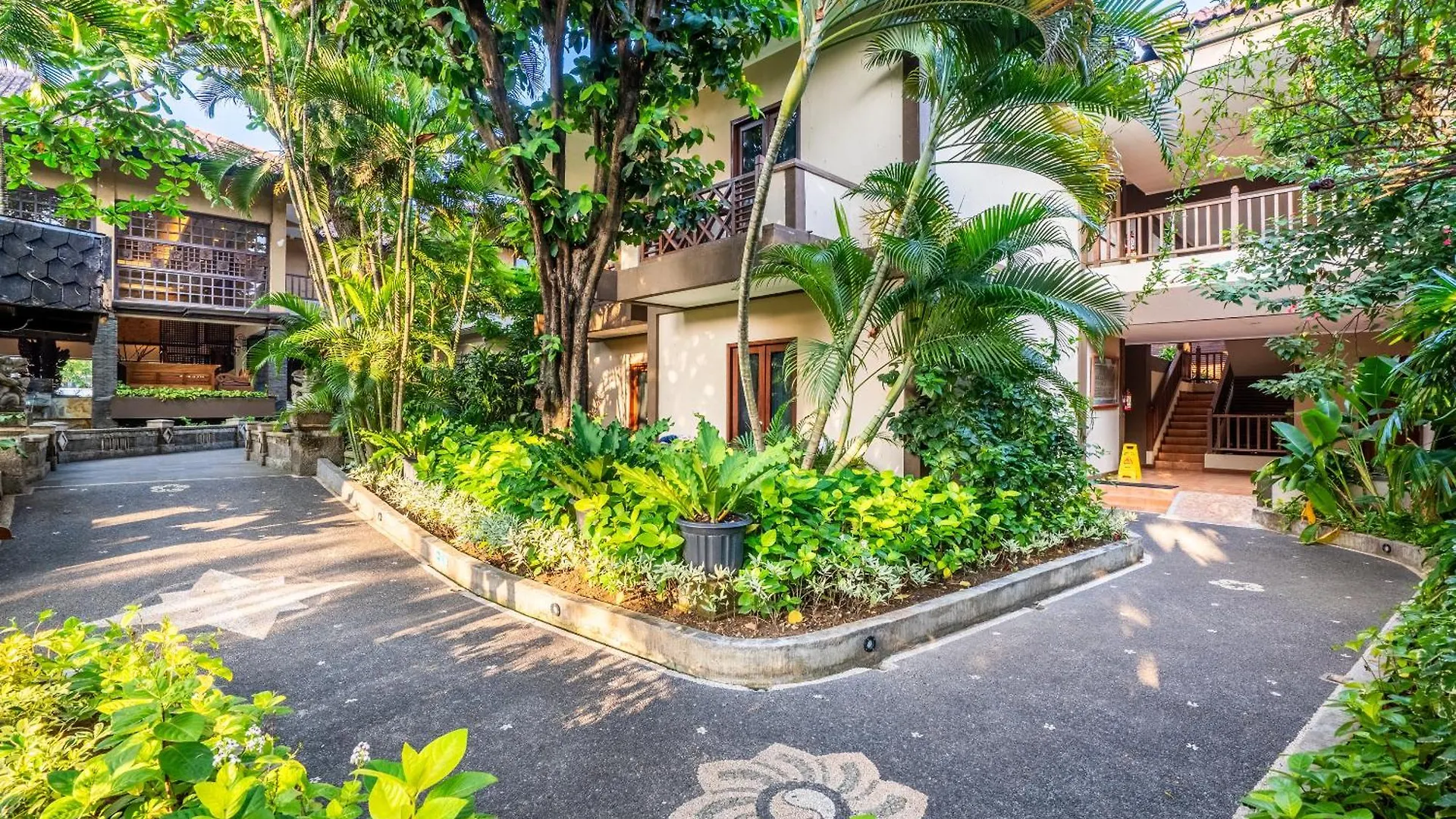Hotel Risata Bali Resort & Spa Kuta Lombok